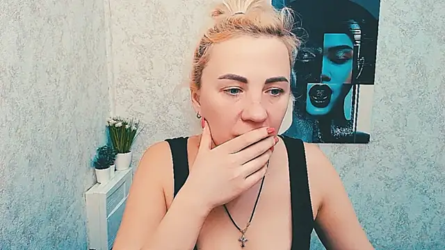 EmmaCat_'s Live XXX Chat