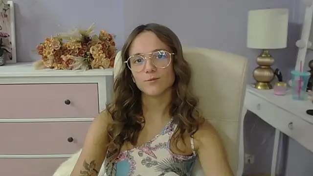 dirtyxEmily: онлайн-секс-чат