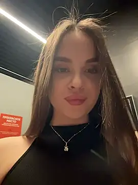 KristiRich: онлайн-секс-чат