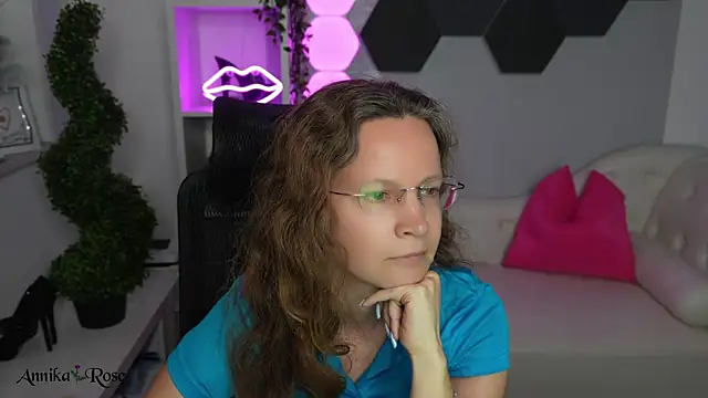 Онлайн чат XXX AnnikaRose