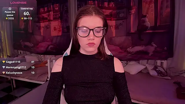 CathyAdams: онлайн-секс-чат