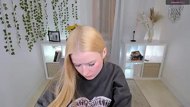 Laly_Peach's Live XXX Chat