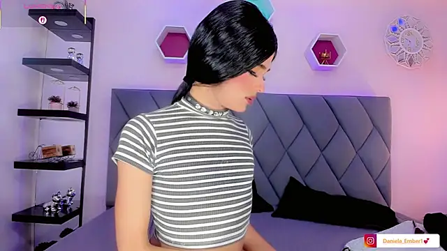 Amira_Ember Adlı Modelin Web Kamerası Şovu