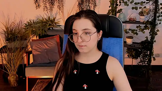 VirtuallVoyant Chat XXX live