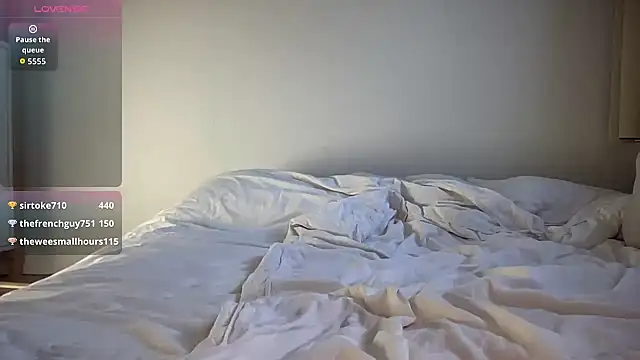 MilkyHoneyLullabies' Live XXX Chat