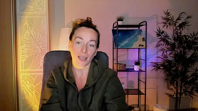 RebeccaMartinez élő XXX-chatje