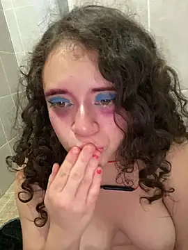 Lucy_YupiSweet Chat XXX live