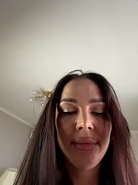 StripBianka 现场XXX聊天