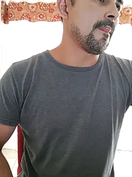 Bradd_32 webkamerás műsora