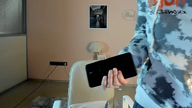 BetteKever live XXX chat