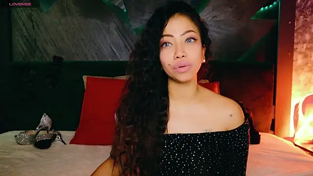 Вебкам-шоу ElyaQuinn