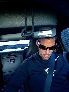 John19893 Live XXX Chat