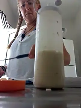 MILEIDE980: онлайн-секс-чат