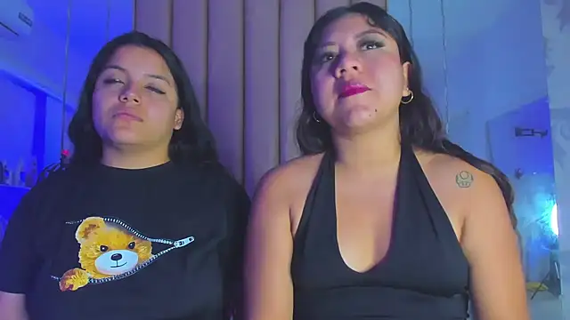 KonyBell live XXX chat