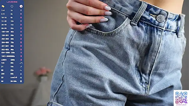 Chatroom XXX en direct de KiraAbling