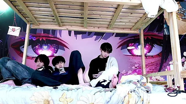 xiaohuangren01 লাইভ XXX চ্যাট