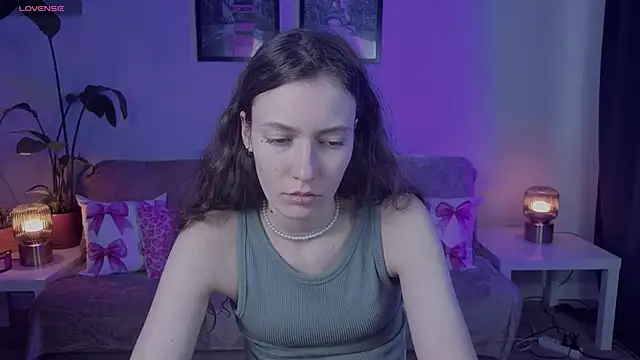 VioletaBloom Webcam Show