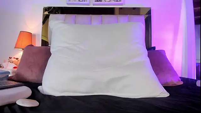 emmy_r's Live XXX Chat