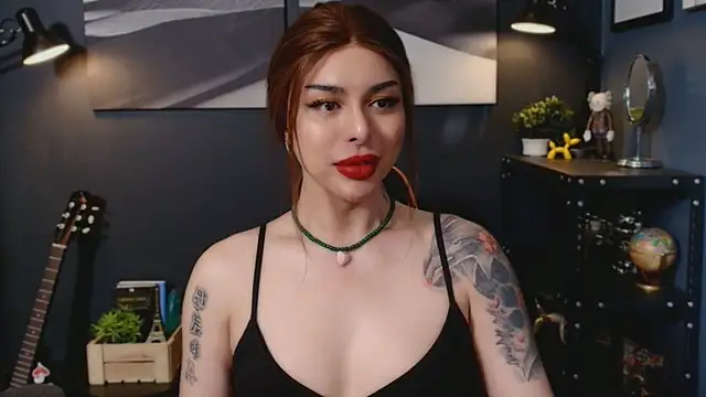 Вебкам-шоу LetisiaRocks