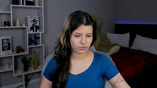 AnoraDark élő XXX-chatje