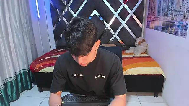 sebas_pretty7: вебкам-шоу