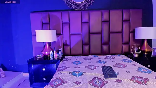 Вебкам-шоу TalianaNewton