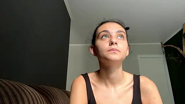 XXX chat uživo modela JeaniceCaronna