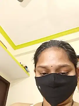 Priyanka_30 webcam show