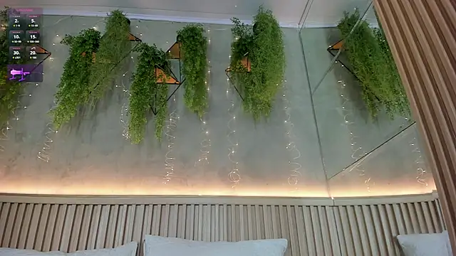 Lana_Lann 网络视讯表演