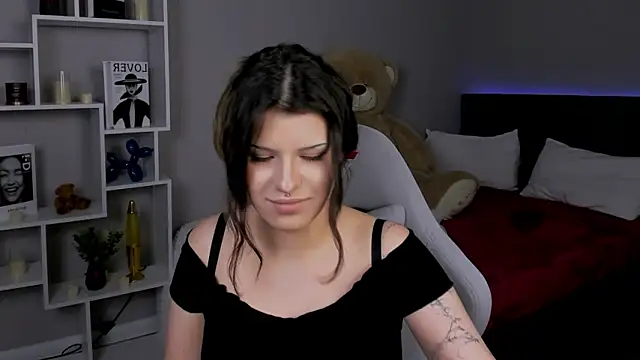 دردشة AnoraDark الجنسية المباشرة