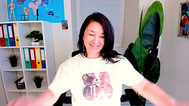 AnaMills: онлайн-секс-чат