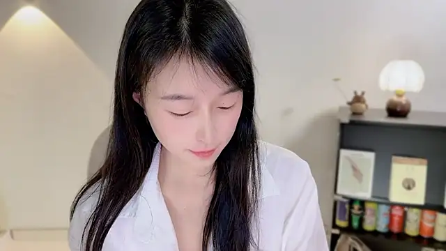 Chatroom XXX en direct de Onechestnut