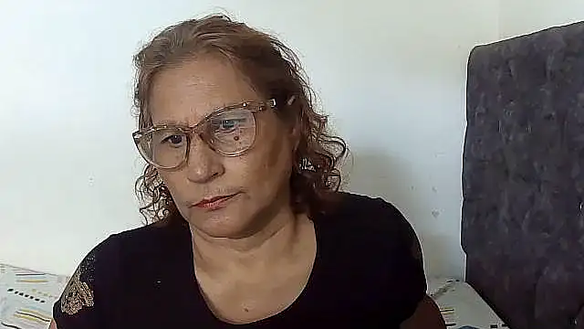 Chatroom XXX en direct de charrysexy1