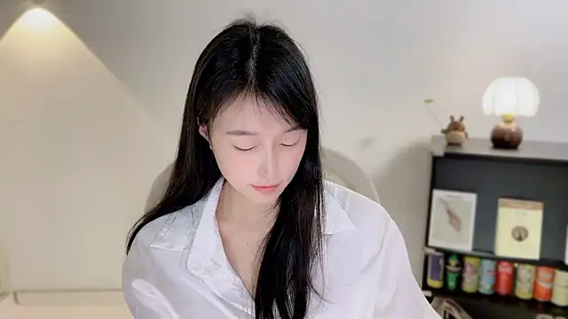 Onechestnut's Live XXX Chat