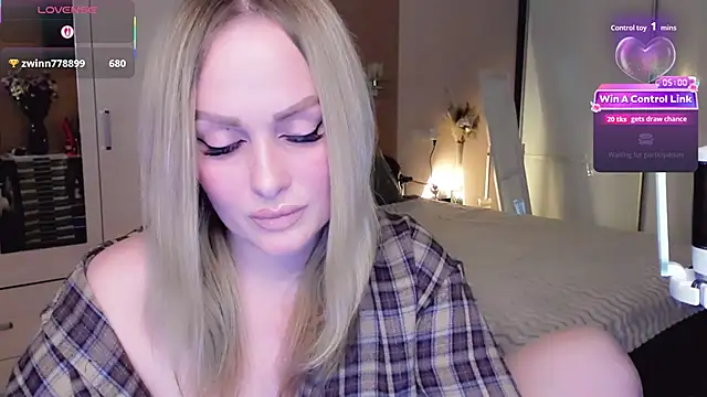 Libby_Nora élő XXX-chatje