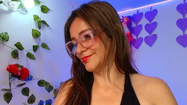 Carol_Miss2 Chat XXX live