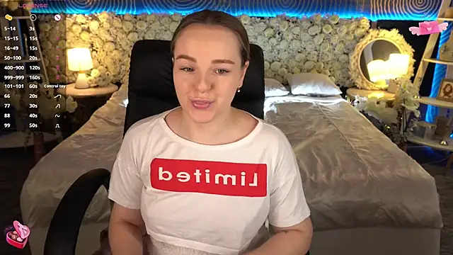 FoxyShy Live XXX Chat