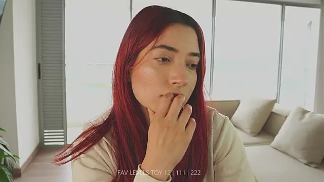 dearnina_ live XXX chat