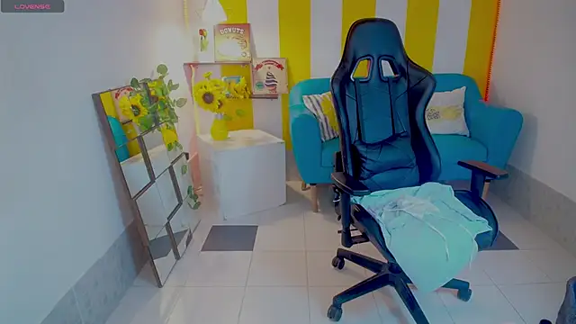 esmeralda_cuismann Live XXX chat