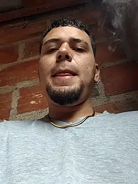 HallowedMilan Chat XXX live