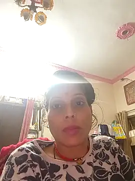 Webkamerová show Neha-Singh2