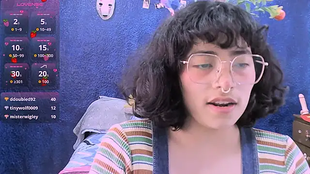 دردشة NinaYellow الجنسية المباشرة