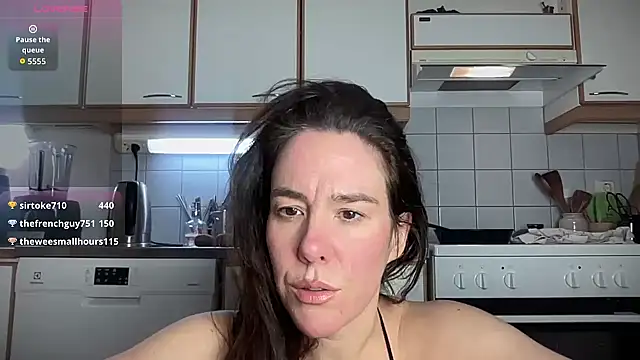 Živý XXX chat MilkyHoneyLullabies