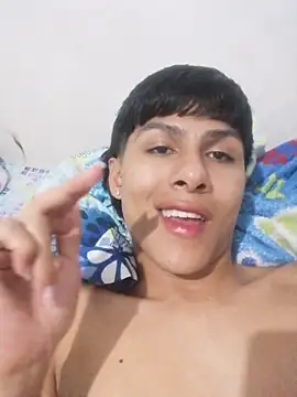 Evans_Robinson's Live XXX Chat