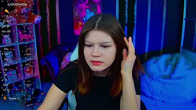 Lunatrend élő XXX-chatje