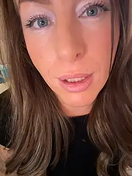 ChristinaSiemone 라이브 XXX 채팅