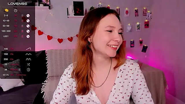 LanaBlu_'s Live XXX Chat