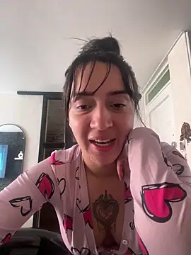 EmmyEvans1のライブXXXチャット