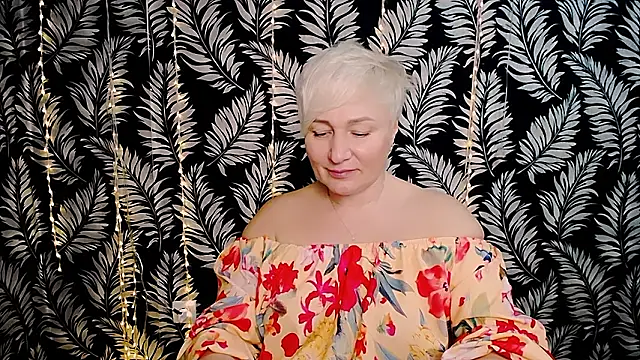 Olivia_playful: онлайн-секс-чат