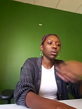 oliviaprettypussy 在線直播表演